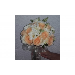 Buchet cu trandafir, frazie,gypsophila si eustoma