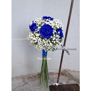 Buchet Cu Trandafiri Albastri
