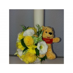 Lumanare botez cu trandafir,crizantema, eustoma si verdeata decorativa
