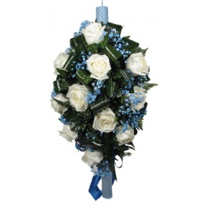 Lumanare de botez cu trandafiri albi si gypsophila