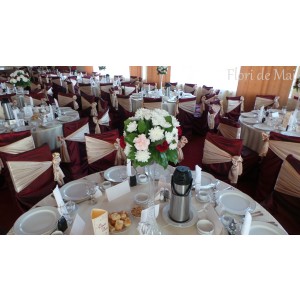 Aranjament sala din crizanteme si garoafe