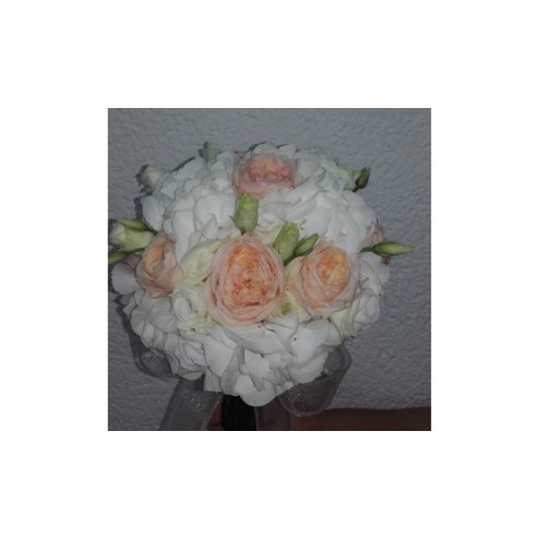 Buchet cu hortensie, trandafir englezesc si eustoma