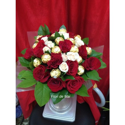 Buchet Cu Bomboane Rochere 2
