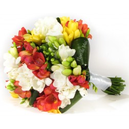 Buchet din frezii multicolore