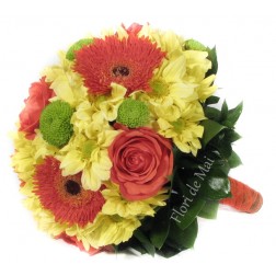 Buchet din trandafiri, gerbera, crizanteme