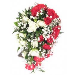 Buchet curgator din minirose 
