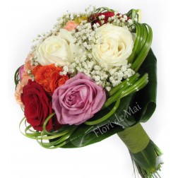 buchet trandafiri multicolori