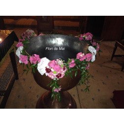 Aranjament Floral Pentru Cristelnita