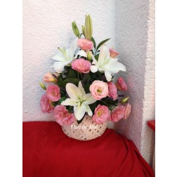 Aranjament Eustoma Roz