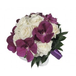 Buchet de trandafiri si vanda