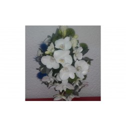 Lumanare botez cu phalaenopsis,frezie, eringium si verdeata decorativa